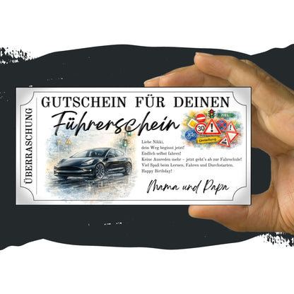 Führerschein Gutschein E-Auto mit Tempo-30 Umleitung und Warndreieck im Aquarell-Stil