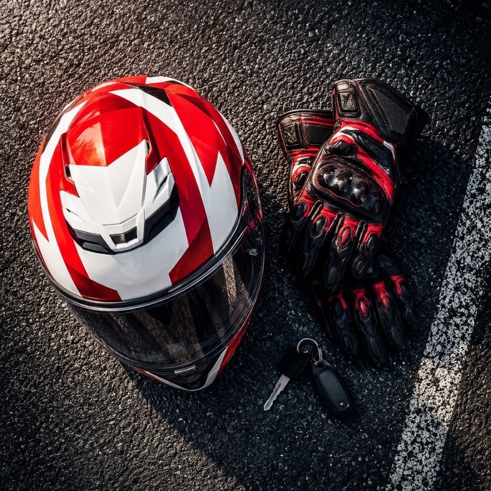 Racing-Motorradhelm Flat Lay mit Handschuhen – Motorradhelm Geschenkgutschein Biker ausdrucken 